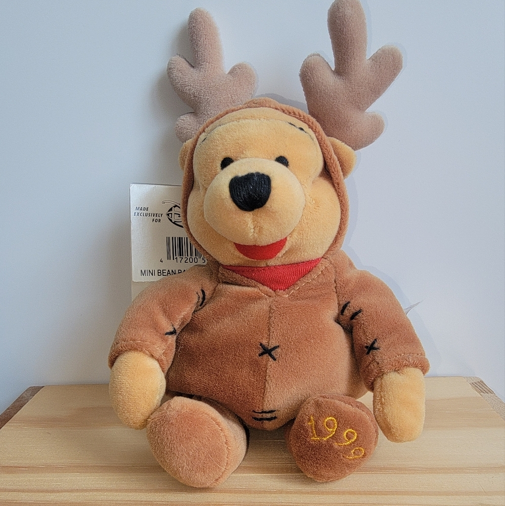 Vintage 1999 Disney Mini Bean Bag Reindeer Pooh 8” w/ Tag – Rare HTF